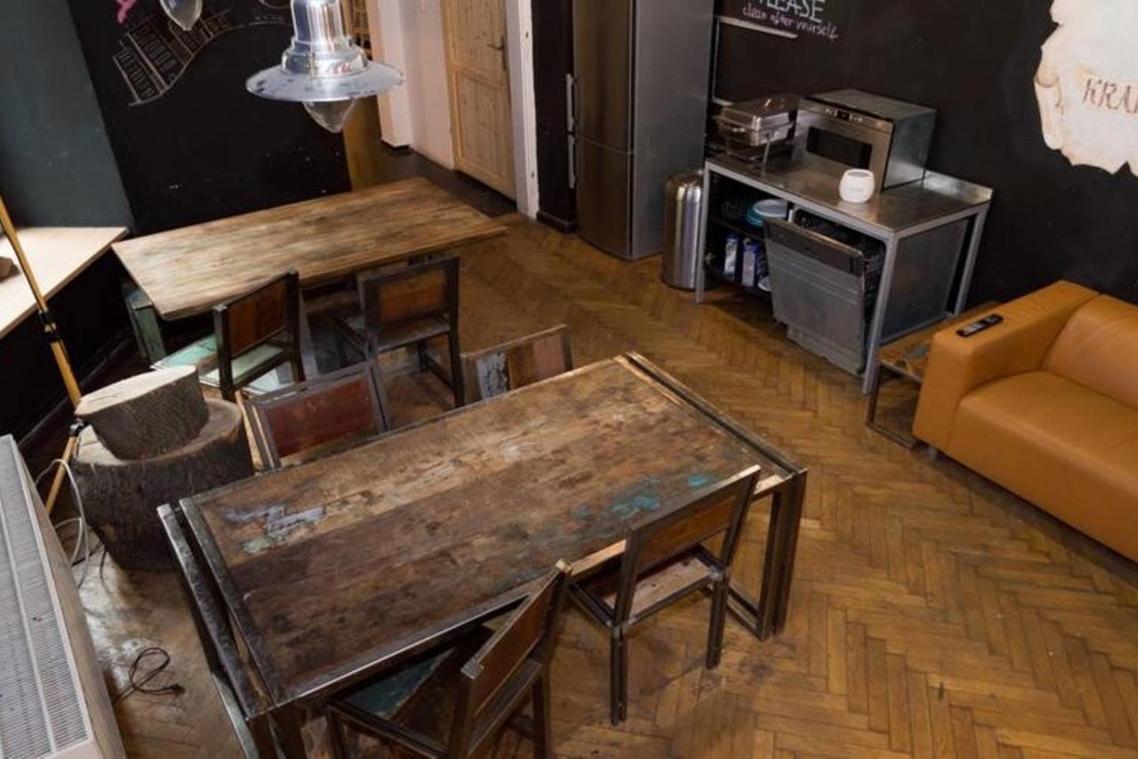Hummus Vegan Hostel