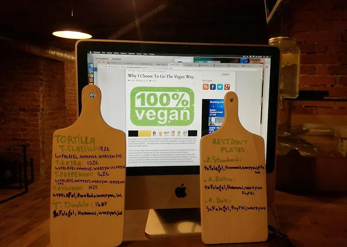 Hummus Vegan Hostel